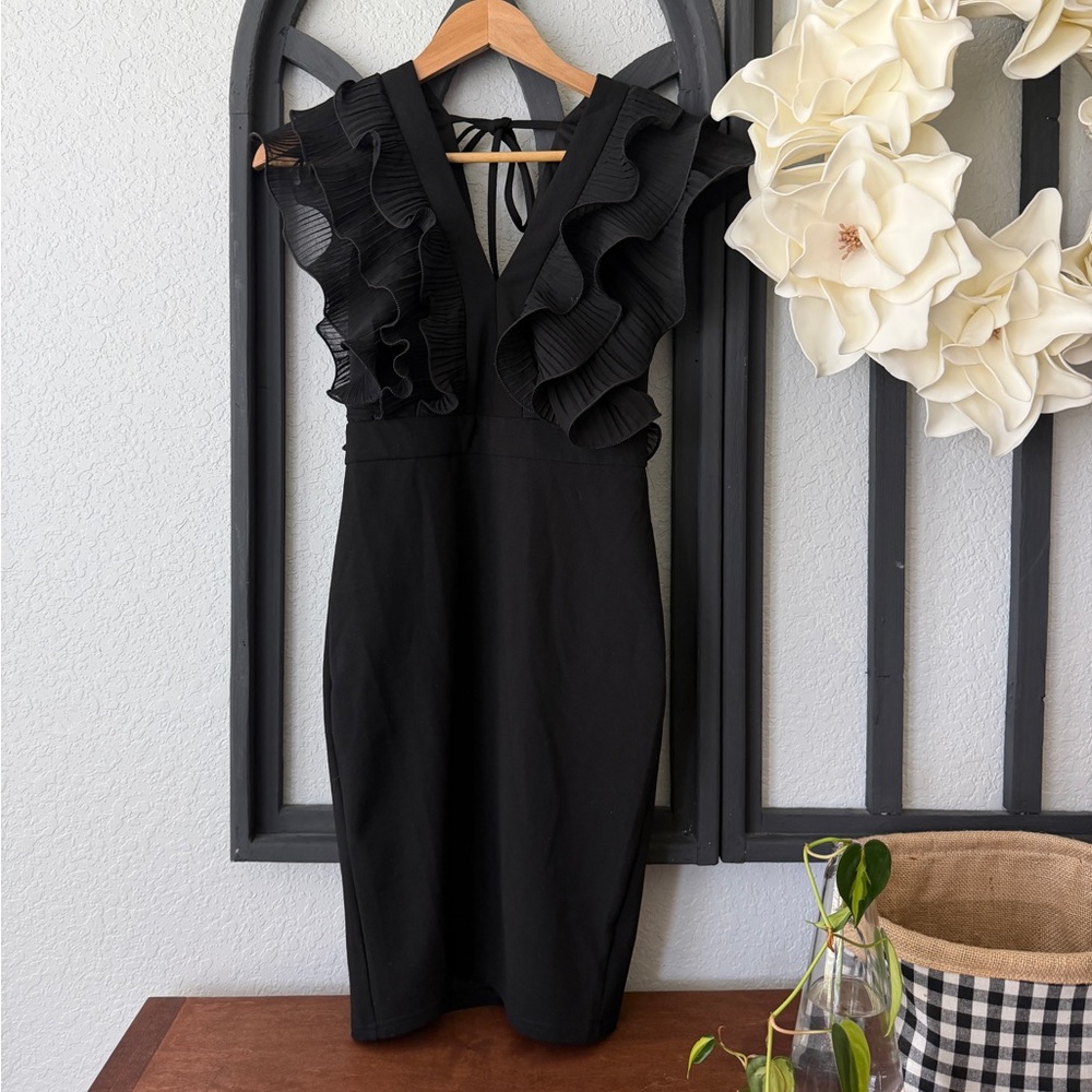 Chic Black Dress